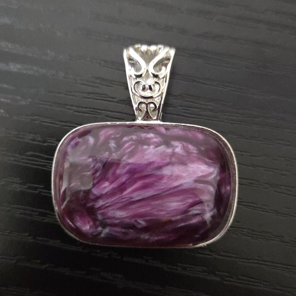 Lia Sophia Grape Chill Swirled Resin Pendant Silver Tone Statement Art Jewelry